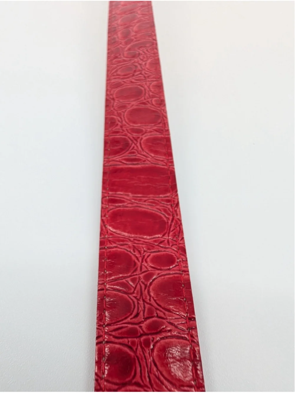 Vintage Schaffer Red Croc Embossed Belt Clear Acrylic Buckle 28-31 Lipstick Red